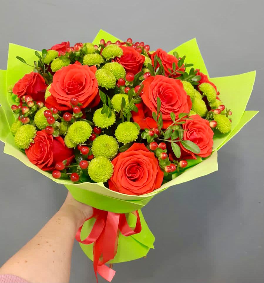 Букет цветов из: Хризантемы и Розы в Киржаче