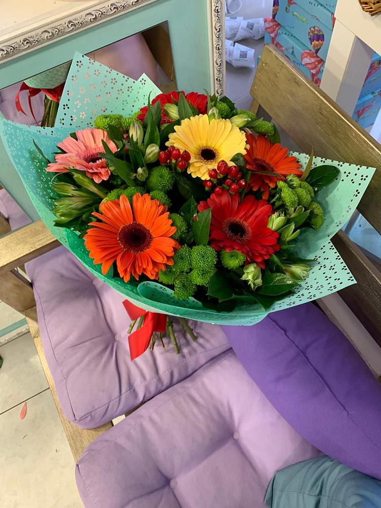 Букет цветов из: Герберы, Хризантемы и Альстромерии в Киржаче