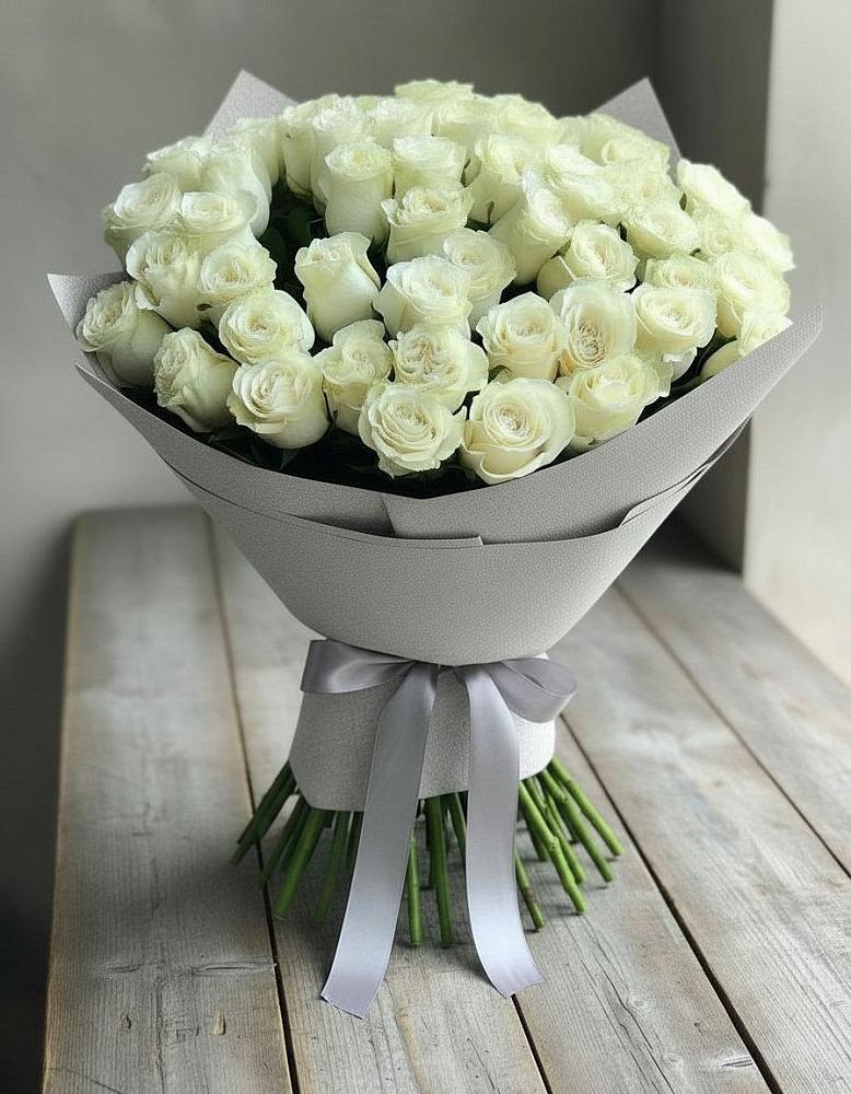 Букет 35 Белых роз в Киржаче