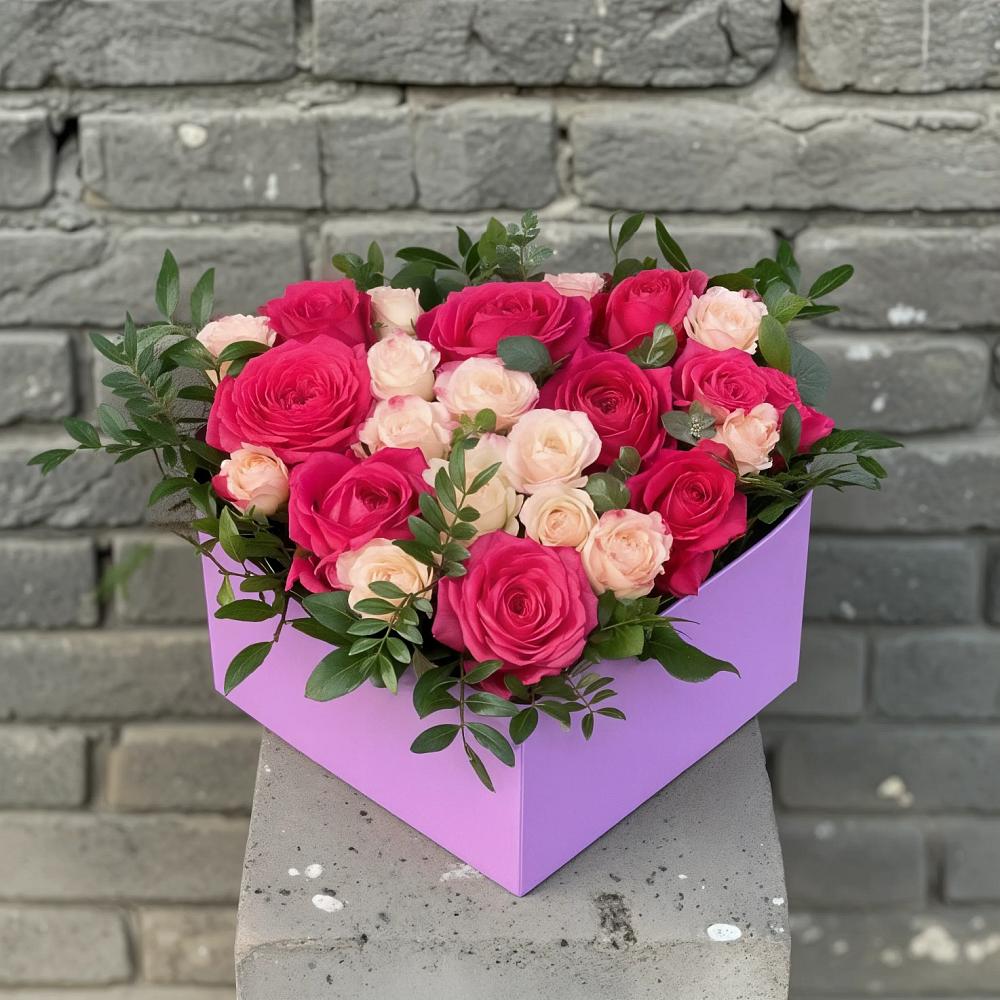Цветочная композиция из Розы в коробке в Киржаче
