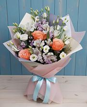 Букет цветов из:  Лизиантусы, Розы, Альстромерии и Гипсофила в Киржаче