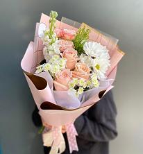 Букет цветов из:  Хризантемы и Розы в Киржаче