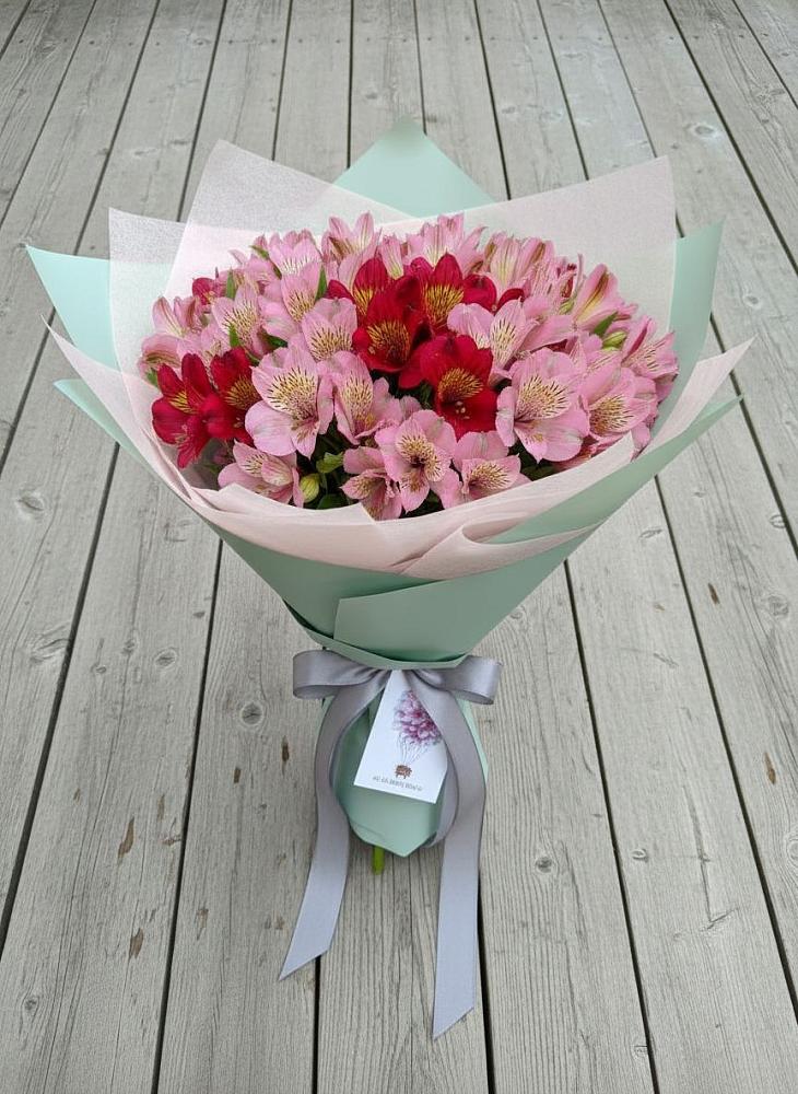 Букет цветов из: Альстромерии в Киржаче