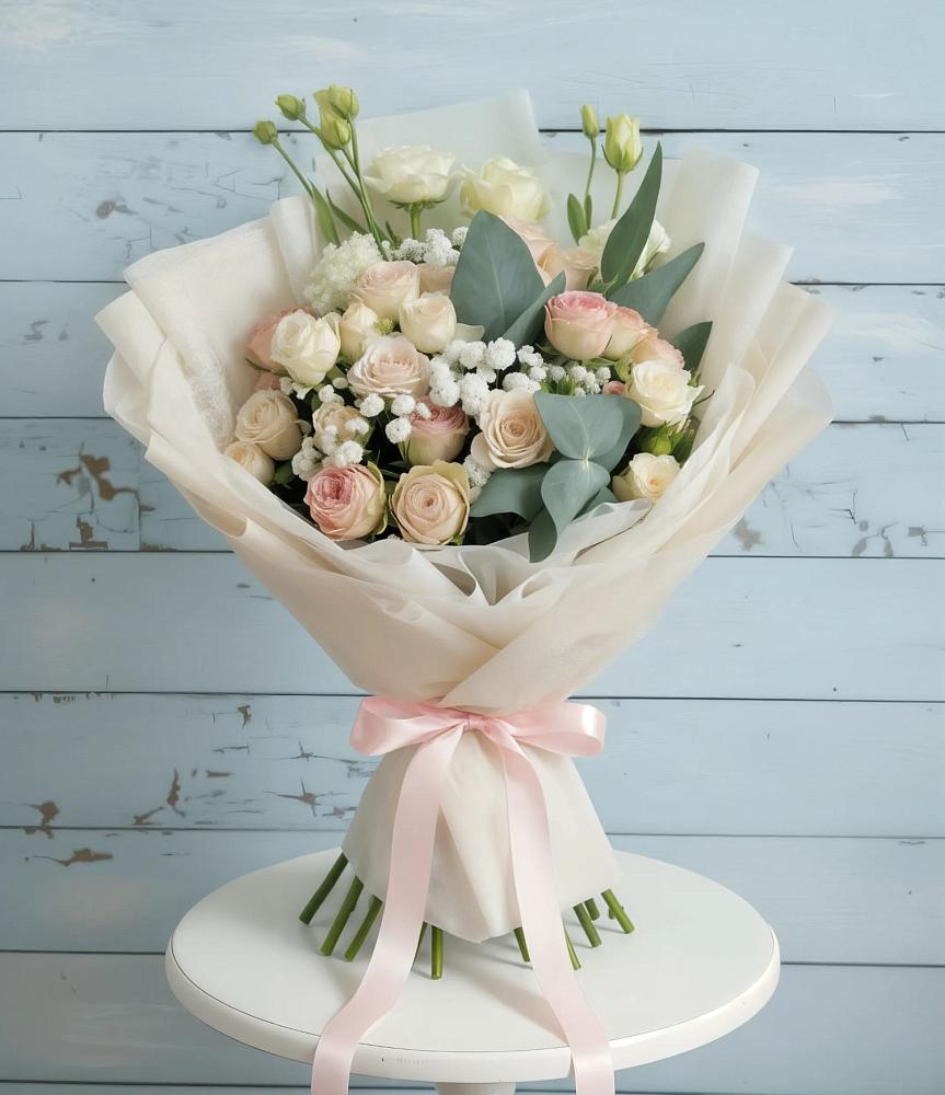 Букет цветов из: Розы и Лизиантусы в Киржаче