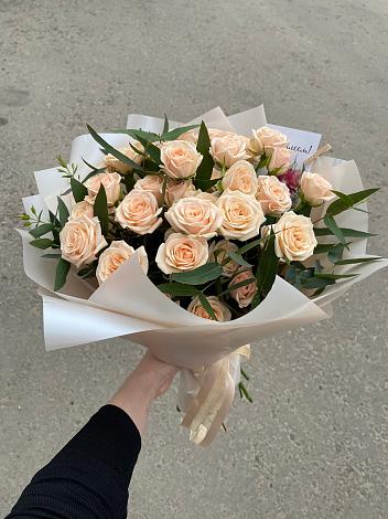 Букет Кремовые розы Латте в Киржаче