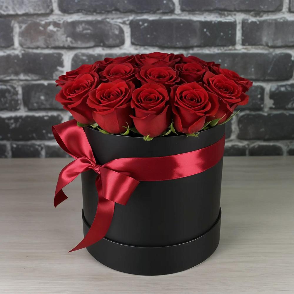 Цветочная композиция из Розы в шляпной коробке в Киржаче